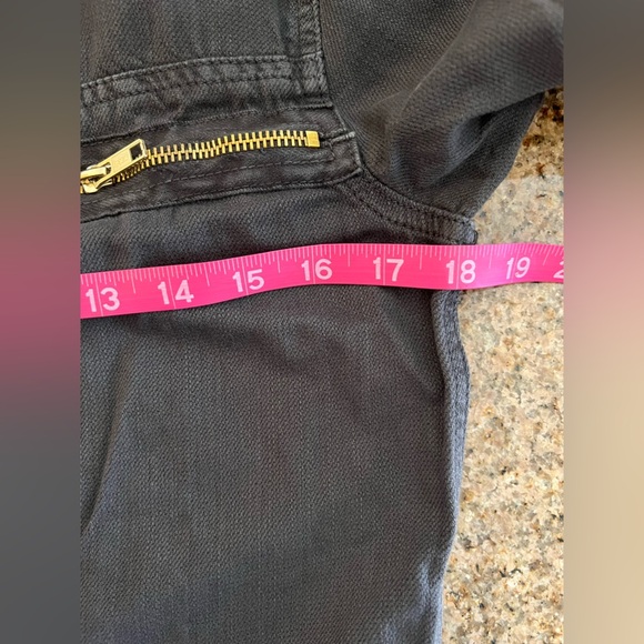 FREE PEOPLE x Sandrine
Rose Charcoal Linen Zip Jumpsuit
Slouchy Utility XS NWT - Picture 11 of 14